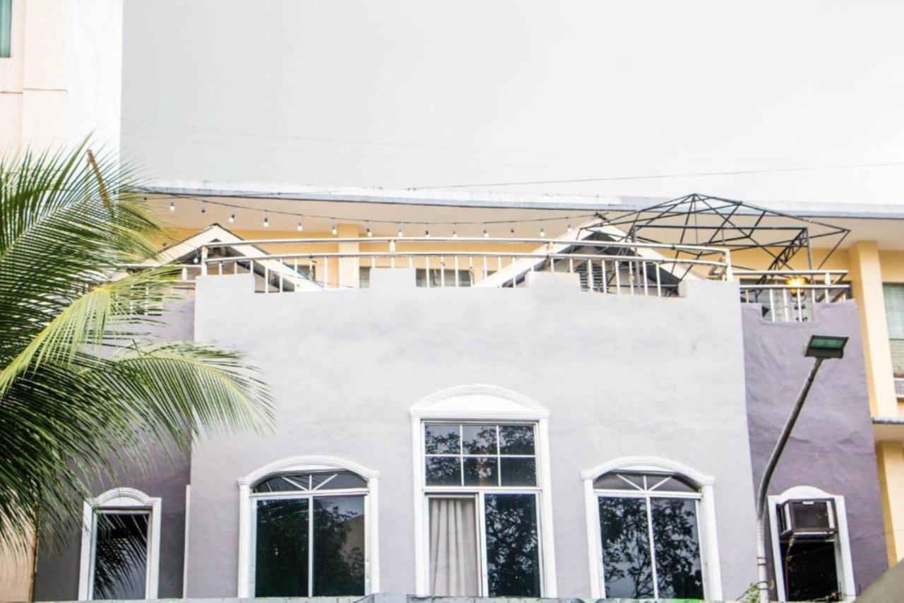 Bunks Hostel (Adults Only) Cebu Exterior foto